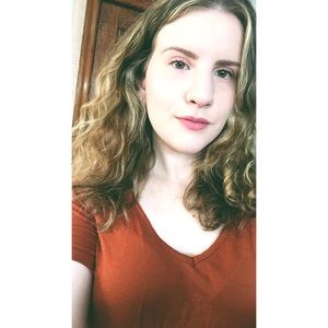 Meet your Posher, Casey